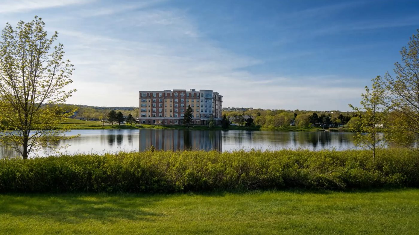 Kenny's Pond retirement residence overlooking the pond